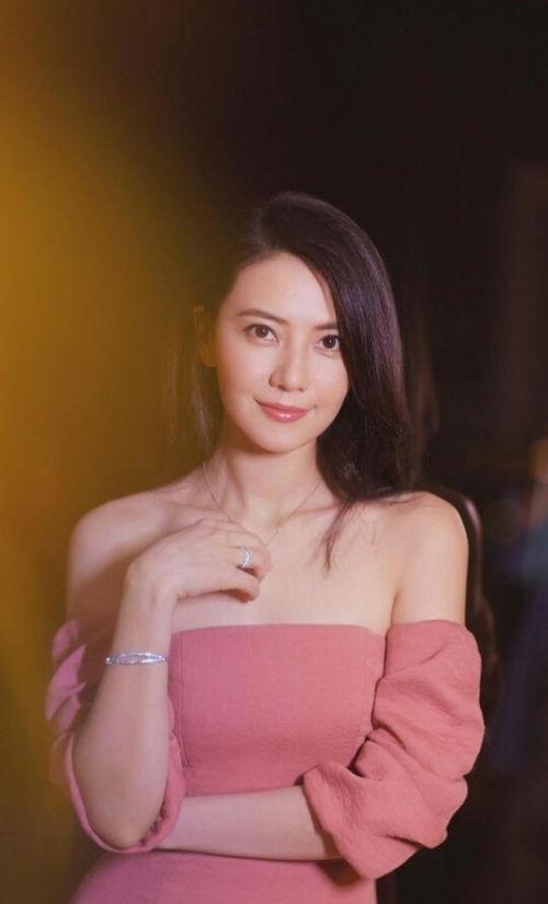 娱乐大爆料李多海视频  第1张